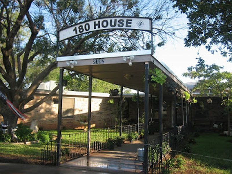foto de180 House