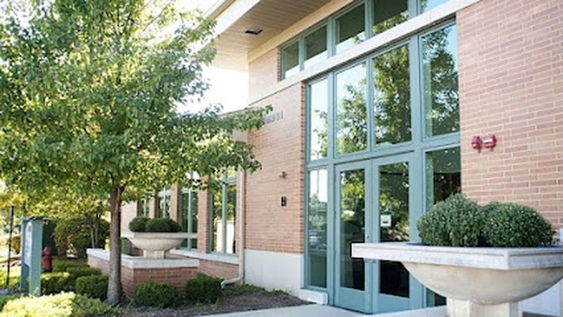 foto deSymetria — Naperville Outpatient Rehab and Suboxone Clinic