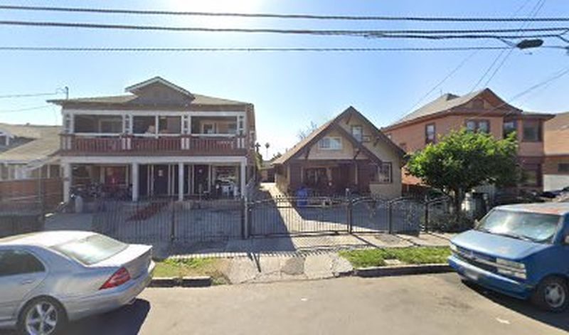 foto deSTEPPING STONES TRANSITIONAL HOUSING