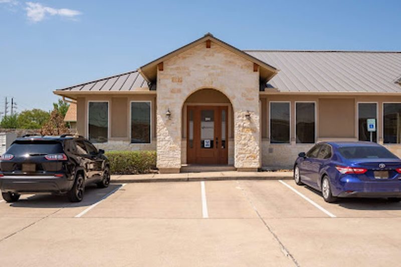foto deSymetria — Houston Outpatient Rehab and Suboxone Clinic
