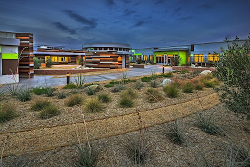 foto deDesert Sage Youth Wellness Center