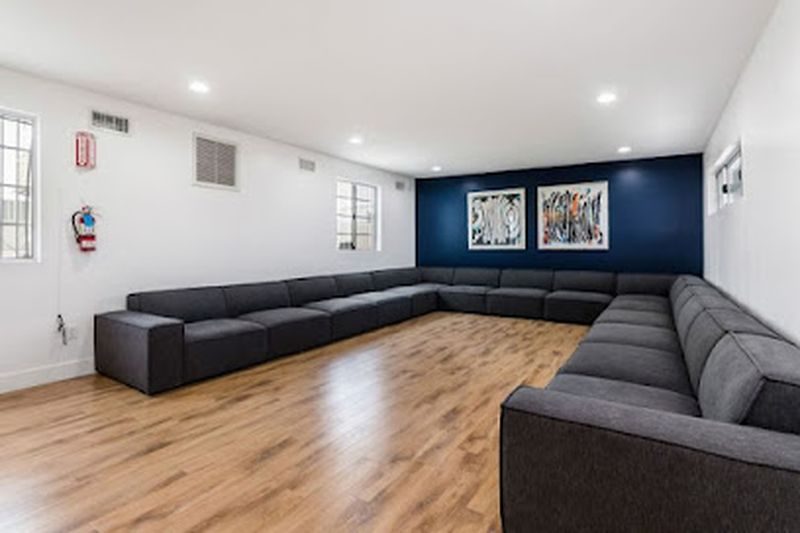 foto deNuView Treatment Center - Los Angeles Drug Rehab Outpatient IOP