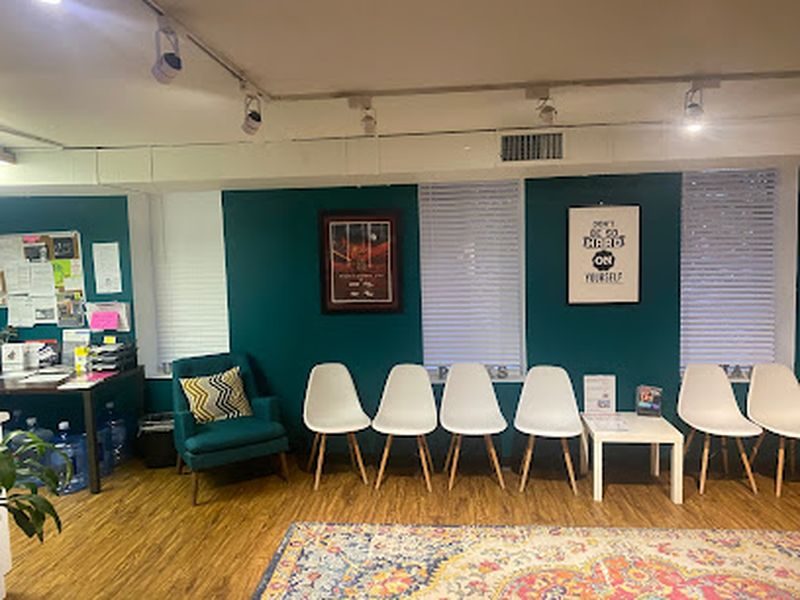 foto deUrban Peaks Rehab - Suboxone Clinic and Addiction Treatment Center