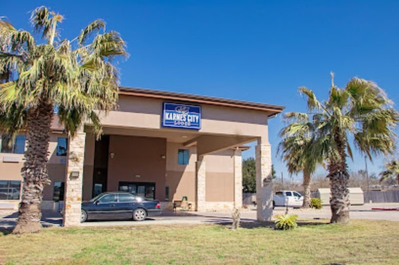 foto deKarnes City Lodge