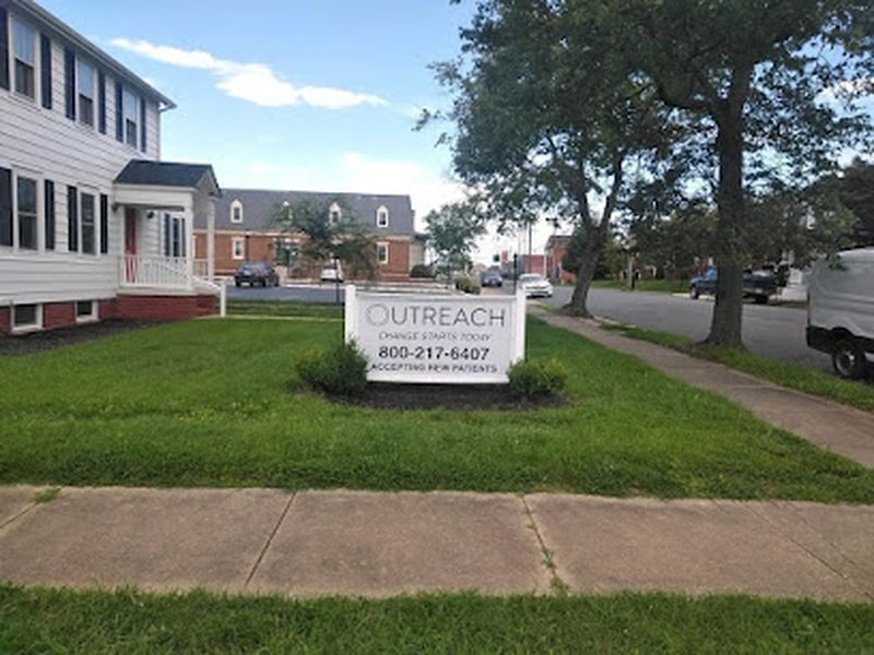 foto deOutreach Suboxone and MAT Addiction Clinics