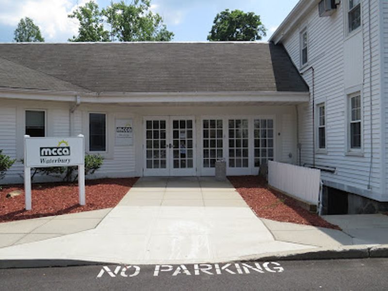 foto deMCCA - Waterbury Outpatient Clinic